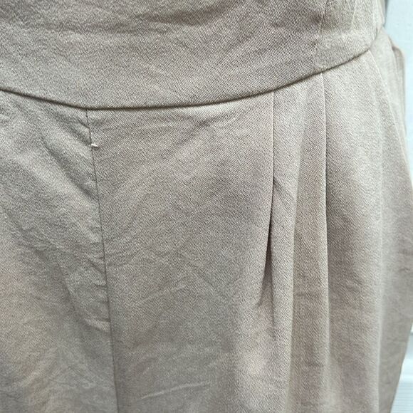 Nasty Gal Khaki Beige Pants Romper Scoop Neck Sleeveless Wide Leg Cut Out Back - Picture 7 of 17